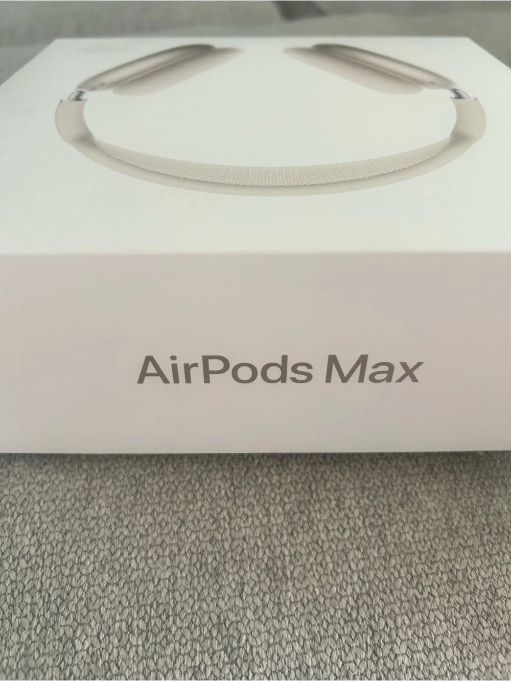 Apple AirPods Max - Silver/Cream Wireless Over-Ear Headphones
